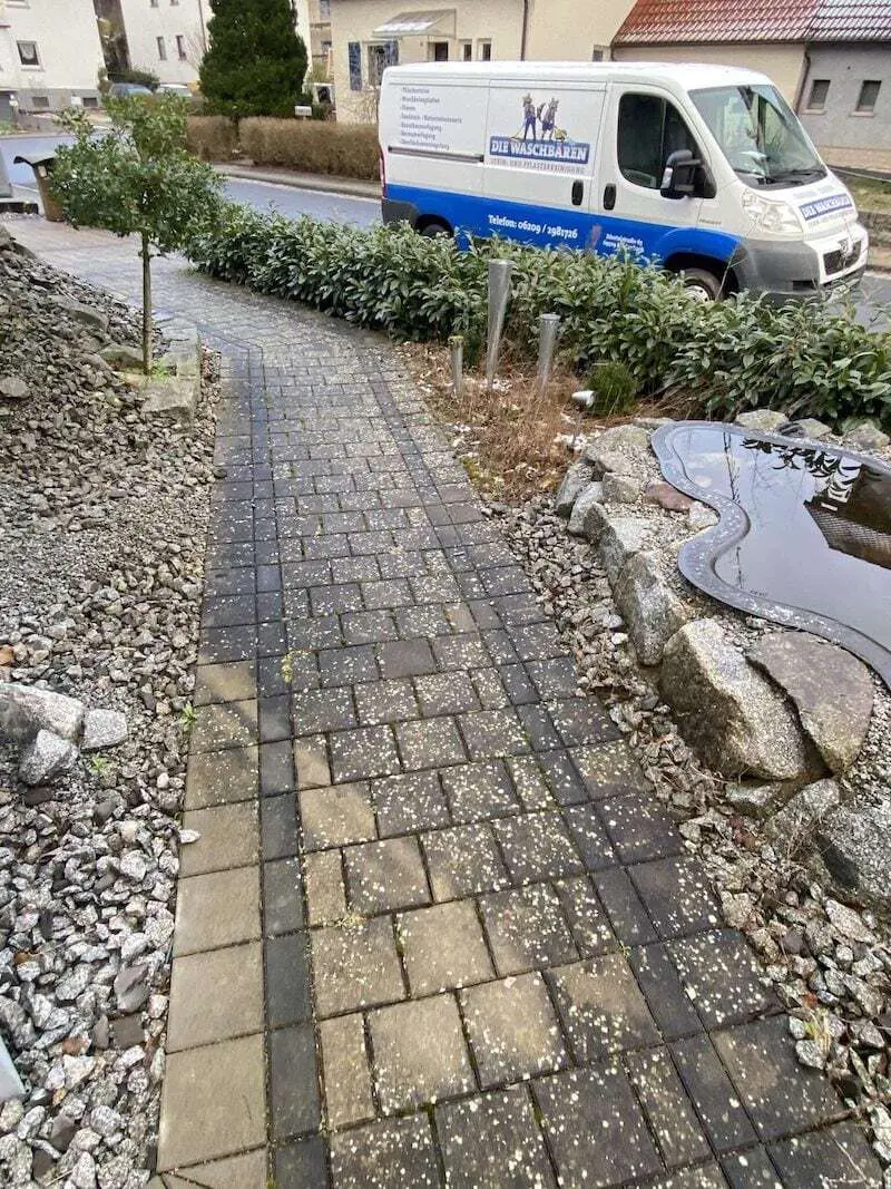 Die Waschbären Steinreinigung Mörlenbach, Rimbach, Heppenheim, Weinheim, Bensheim, Fürth und Umgebung. Kärcher, Hochdruckreiniger Steinreinigung Kraus, Inhaber Angelo Kraus Mesut Celik Dennis Brecht Das Team vom Bau